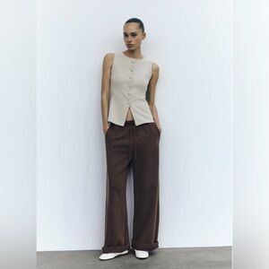 Zara Gray Sleeveless Button-Up Blouse